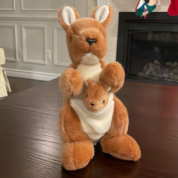 TY Beanie Buddy POUCH the Kangaroo Toy Plush Animal With Joey In Pouch 2000 - Picture 5 of 9